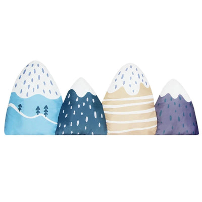 Tour- de -lit- pour -bebe-montagne-enneigé