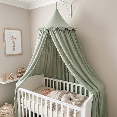 ciel de lit bébé magique dort
