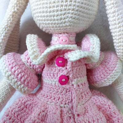 doudou-Rose-lapin-de-dos
