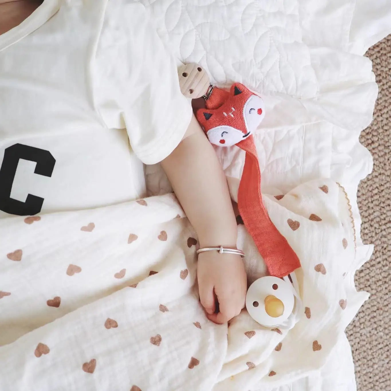 Attache-tetine-renard