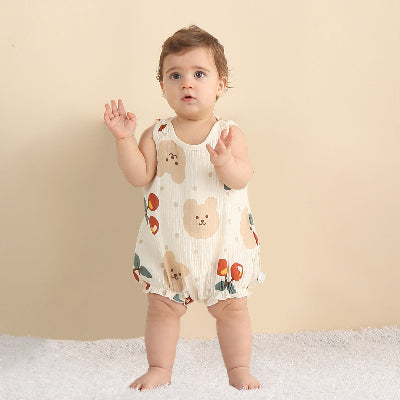 Barboteuse-Bebe-debout-applaudie
