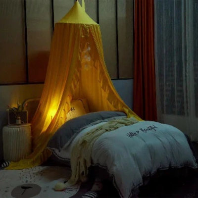 Ciel de lit bébé  jaune avec veilleuse