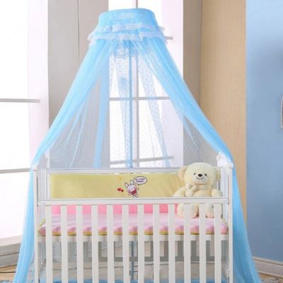 Ciel de lit pour bébé bleu couvrant le berceau