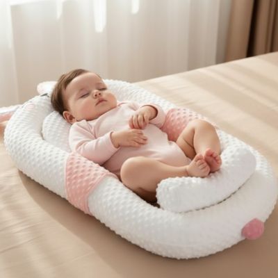Cocon pour bebe lapin avec accessoires et bébé