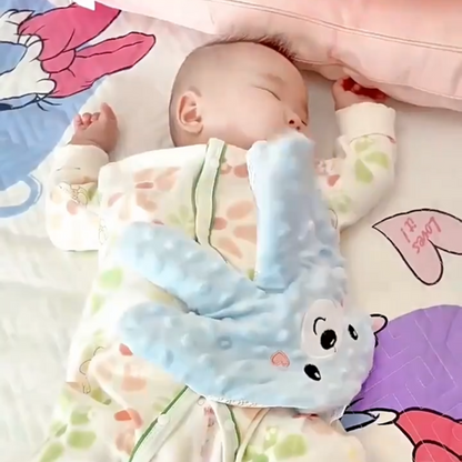 Doudou-bebe-main-soulage