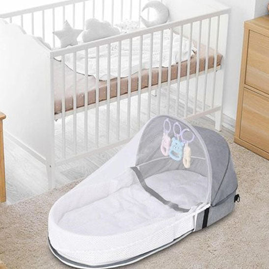 Lit -moustiquaire- bebe-dans-chambre