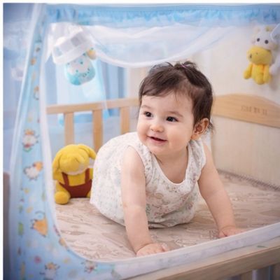 Moustiquaire-pour-lit-de-bebe-2-portes