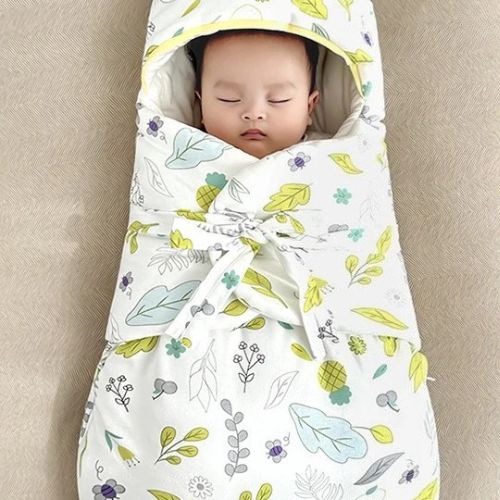 Nid d Ange cosy motif floral avec bébé