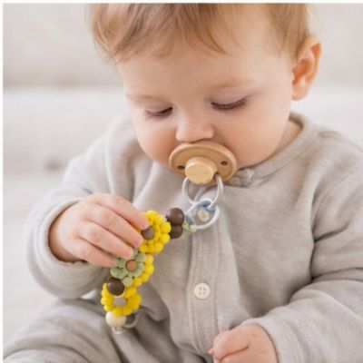 attache-tetine-mon-meilleur-amie