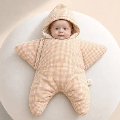 bébé confortable dans son nid d Ange bebe