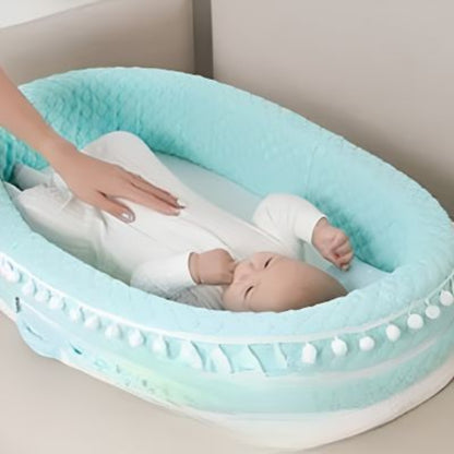 bébé s'apaise dès qu'il est déposé dans son reducteur cododo