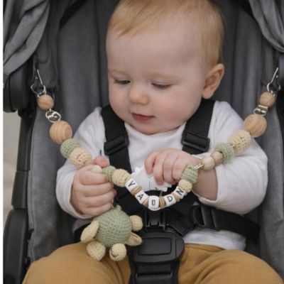 cadeau-de-naissance-chaîne-poussette