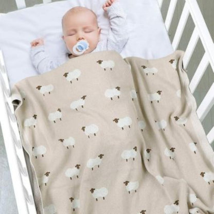 couverture bebe sur nourrisson qui dort