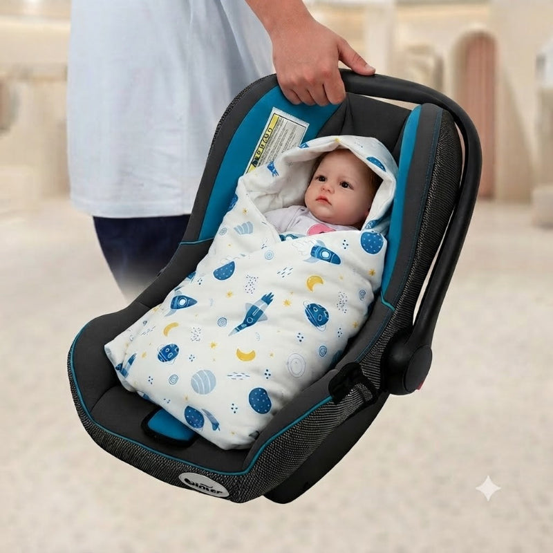 Maman transporte bébé dans son nid d Ange siege auto cosy