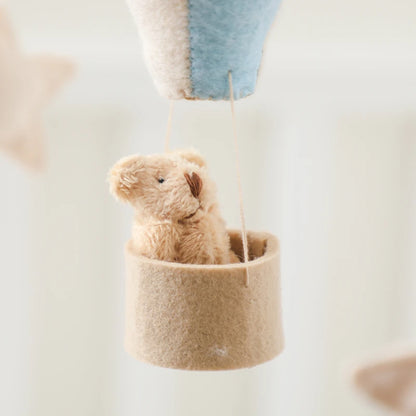 mobile-bébé-montgolfière-ourson