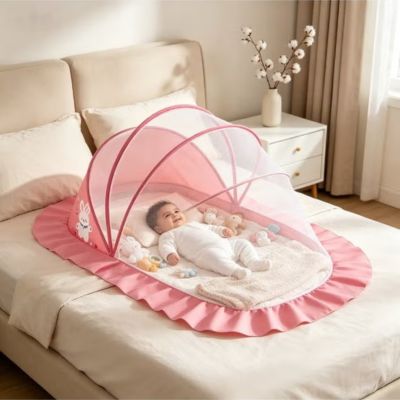 moustiquaire-pour-cododo-avec-bebe-sur-lit
