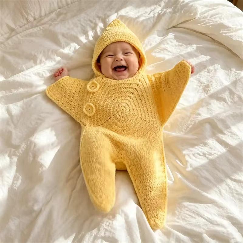 nid d'ange bébé mains dégagées