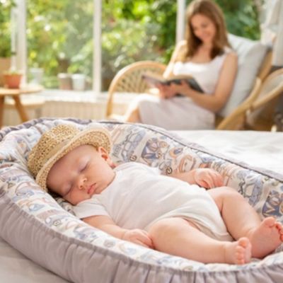 réducteur-de-lit-cododo-bebe-sieste