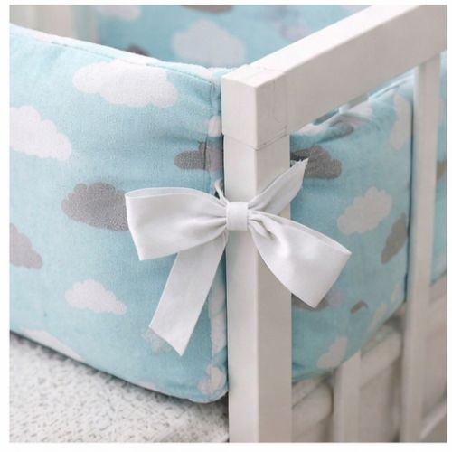 tour-de-lit-bébé-nuage-bleu