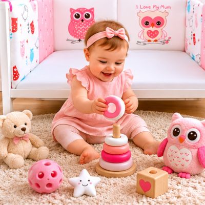 tour-de-lit-bebe-qui-joue