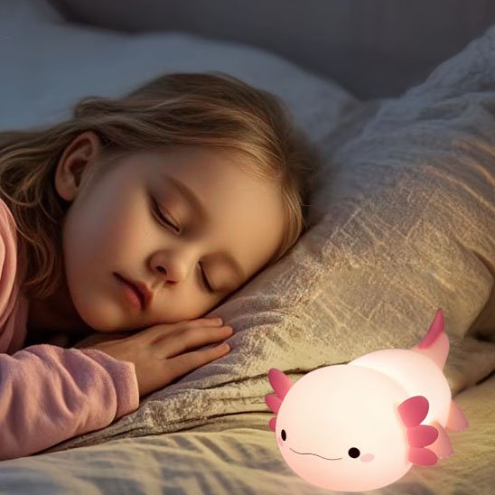 veilleuse- bébé-salamandre -rose près- petite- fille -dort