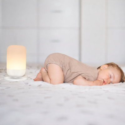 veilleuse-bruit-blanc-bébé-s'endort-vite