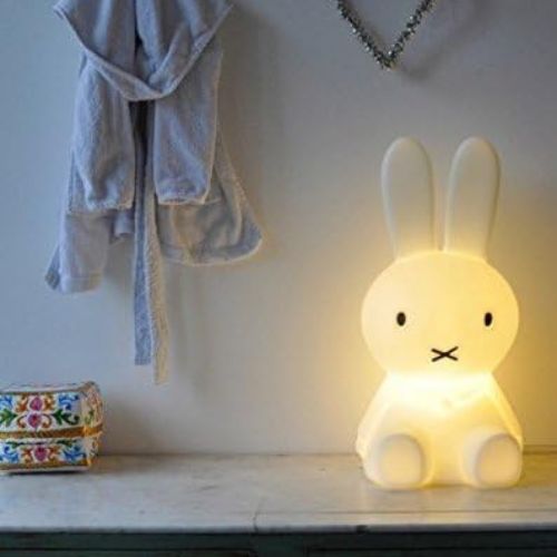 veilleuse lapin sur bureau